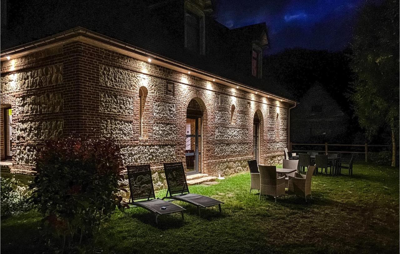 Stunning Home In Paluel With Wifi Bagian luar foto